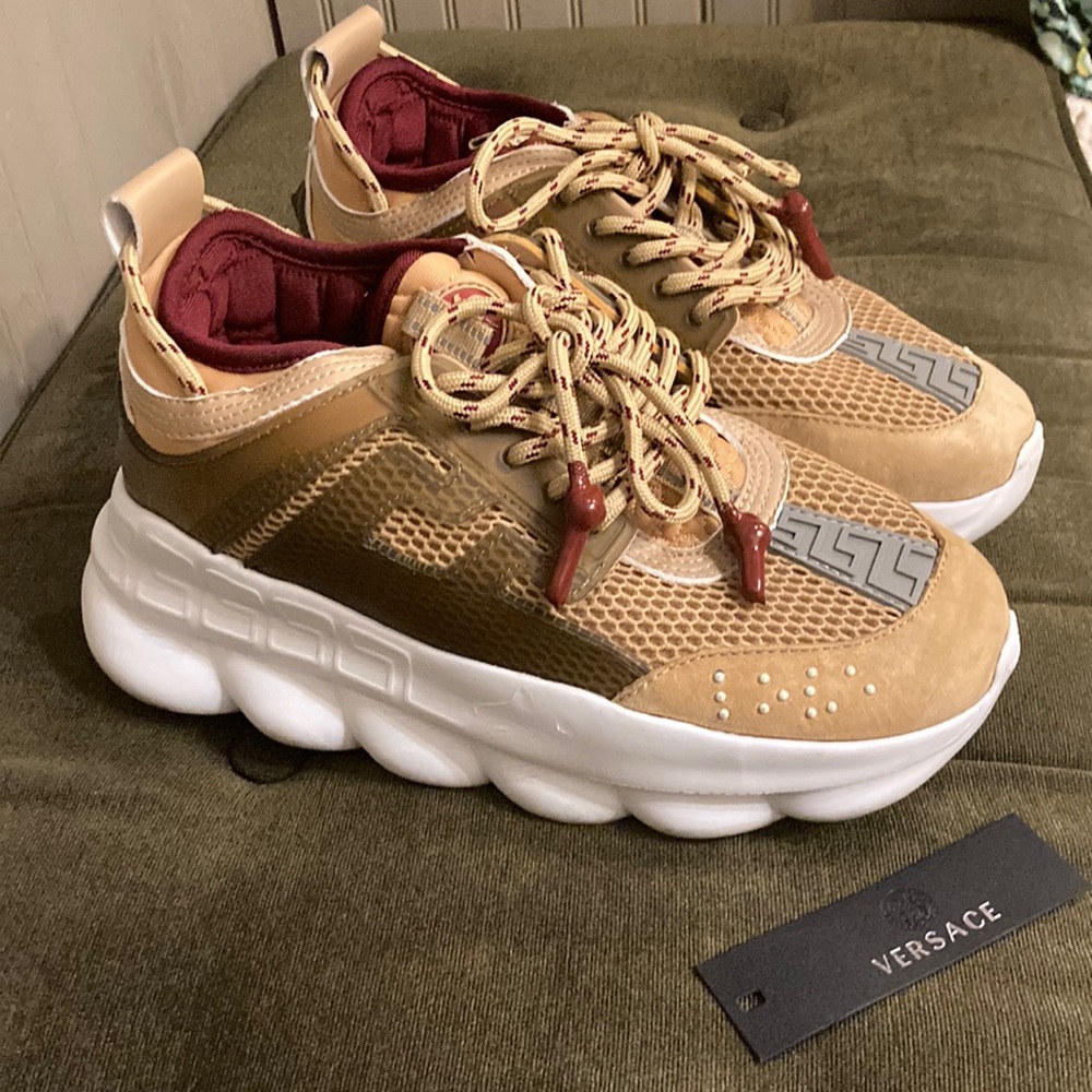 Versace Chain Reaction. All offers are welcomed